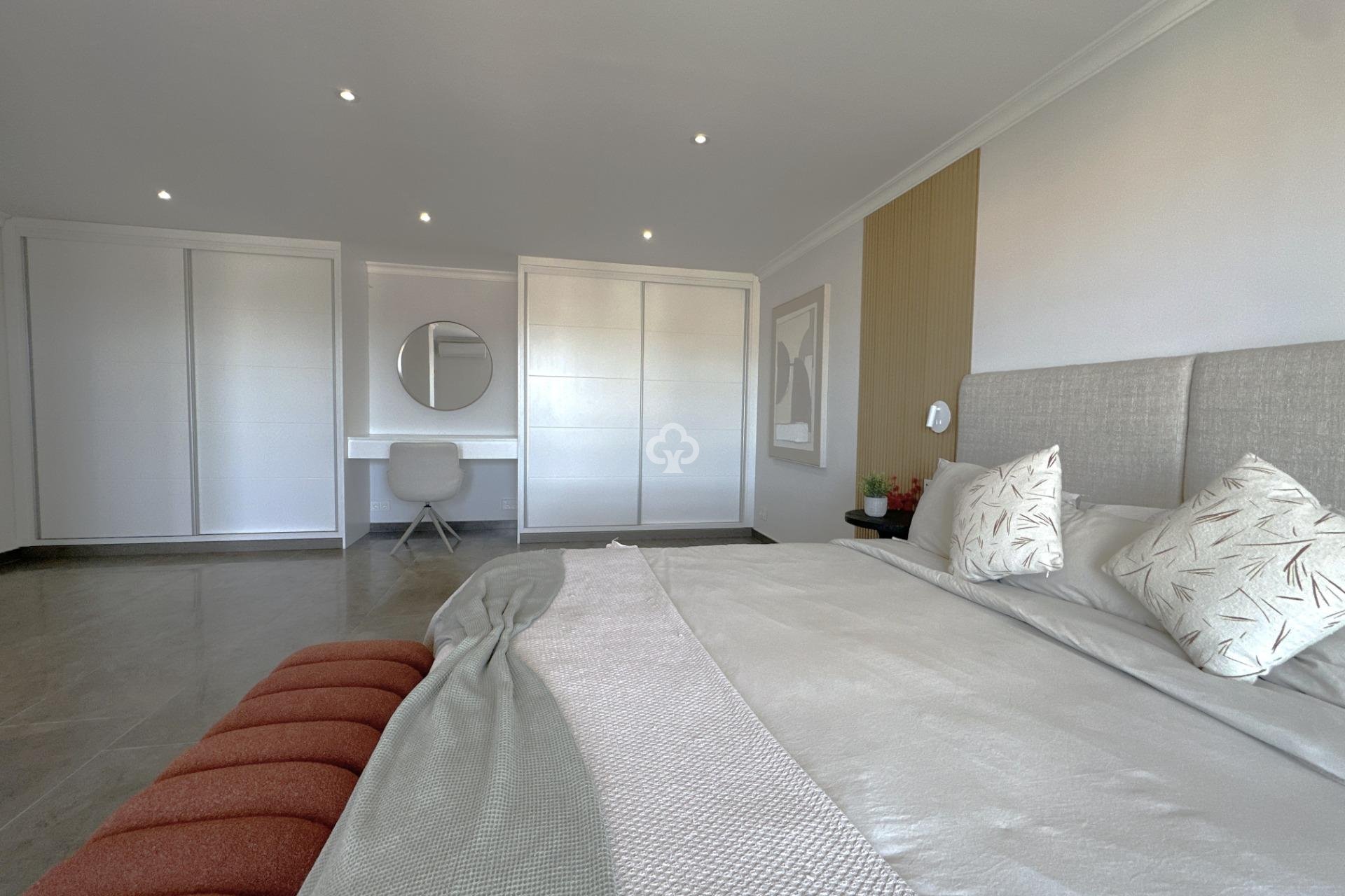 Wiederverkauf - Piso -
Fuengirola - Los Pacos