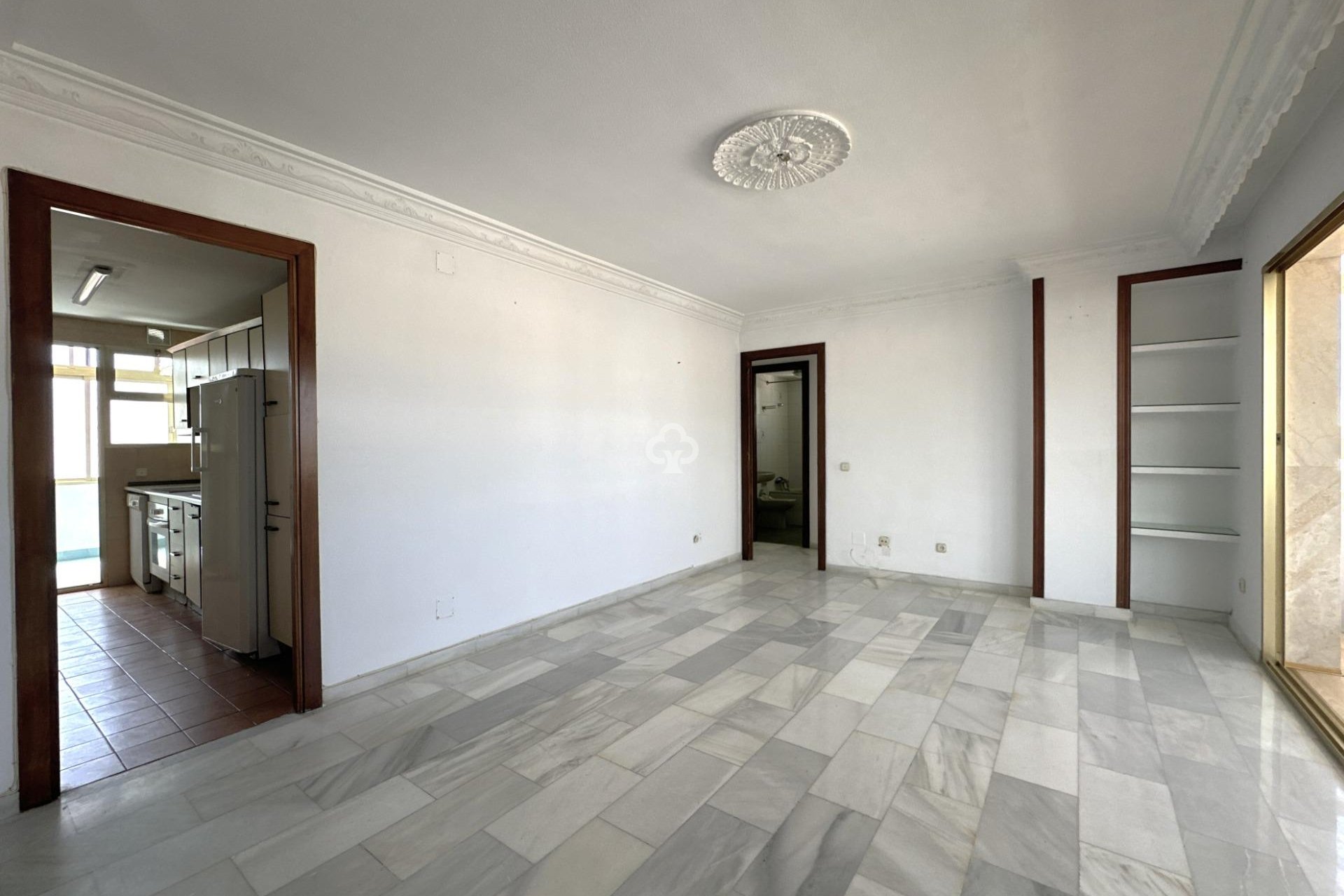 Wiederverkauf - Piso -
Fuengirola - Puerto Deportivo
