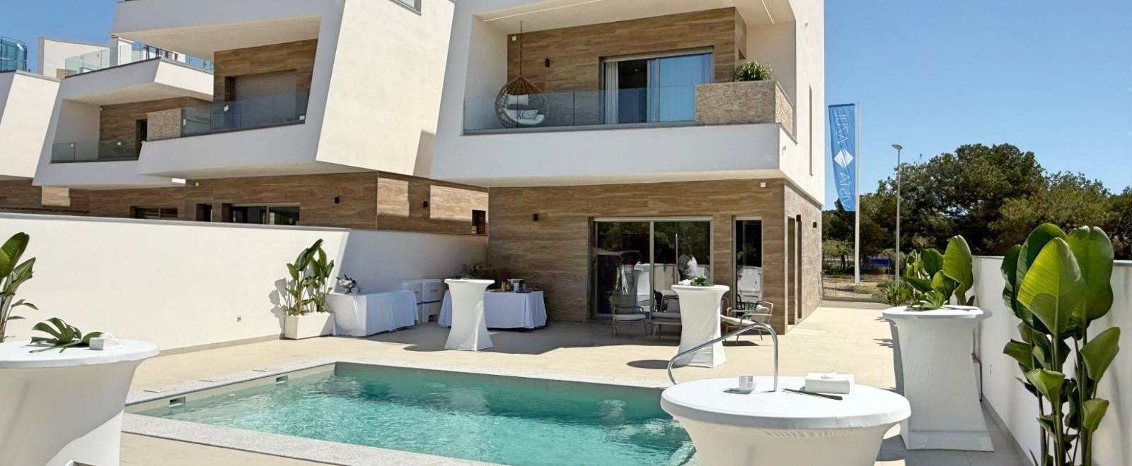 VISTA AZUL XXXV LO ROMERO GOLF VILLAS