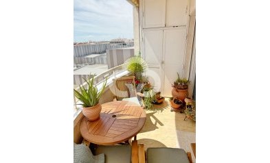 Resale - Apartment / flat -
Torrevieja - Centro