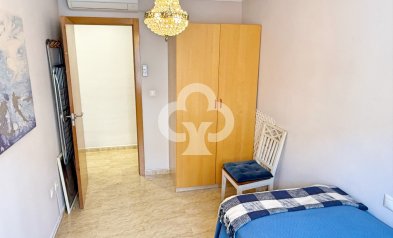 Resale - Apartment / flat -
Torrevieja - Centro