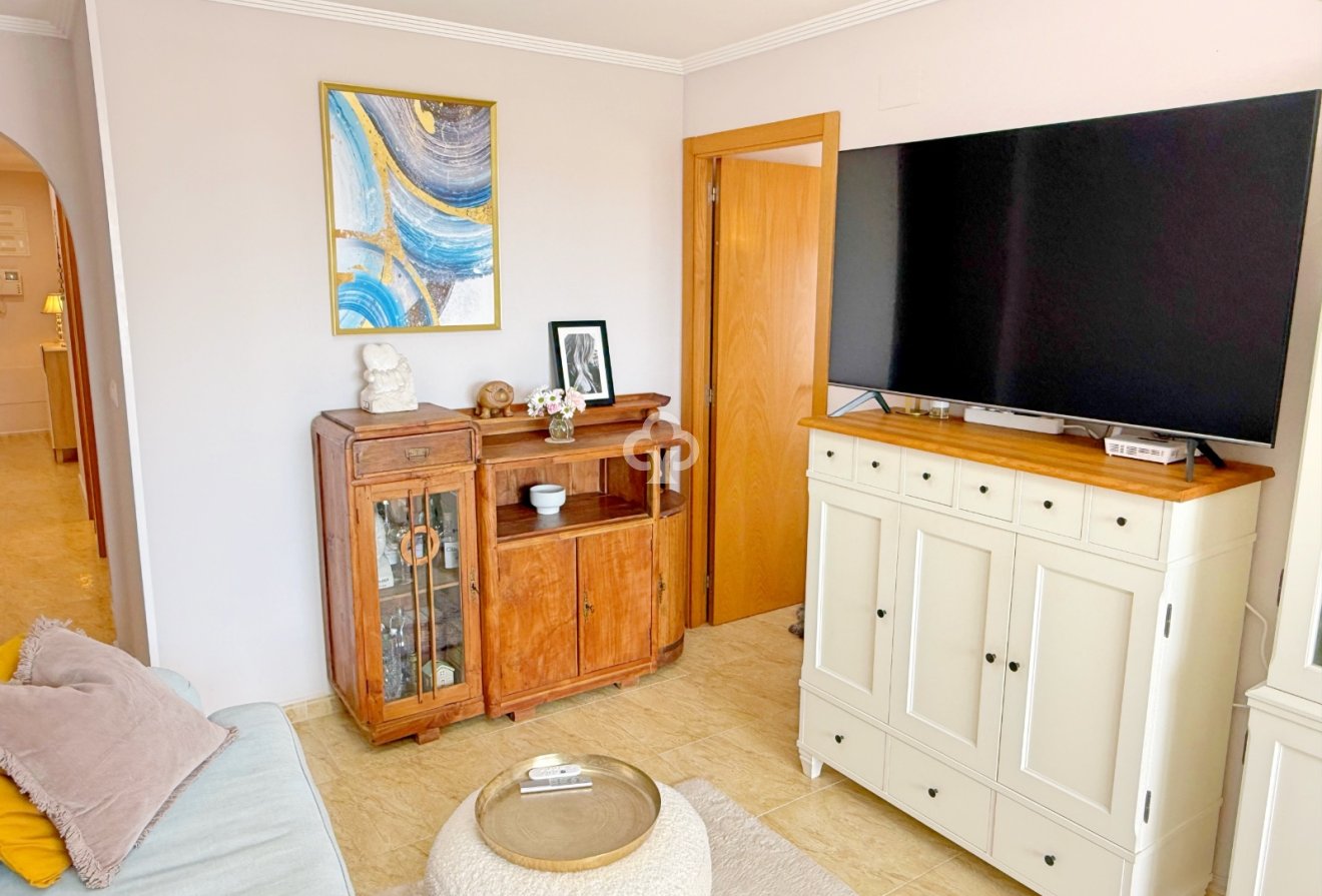 Resale - Apartment / flat -
Torrevieja - Centro