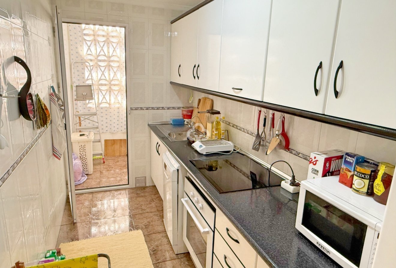 Resale - Apartament -
Torrevieja - El Acequión - Los Náufragos