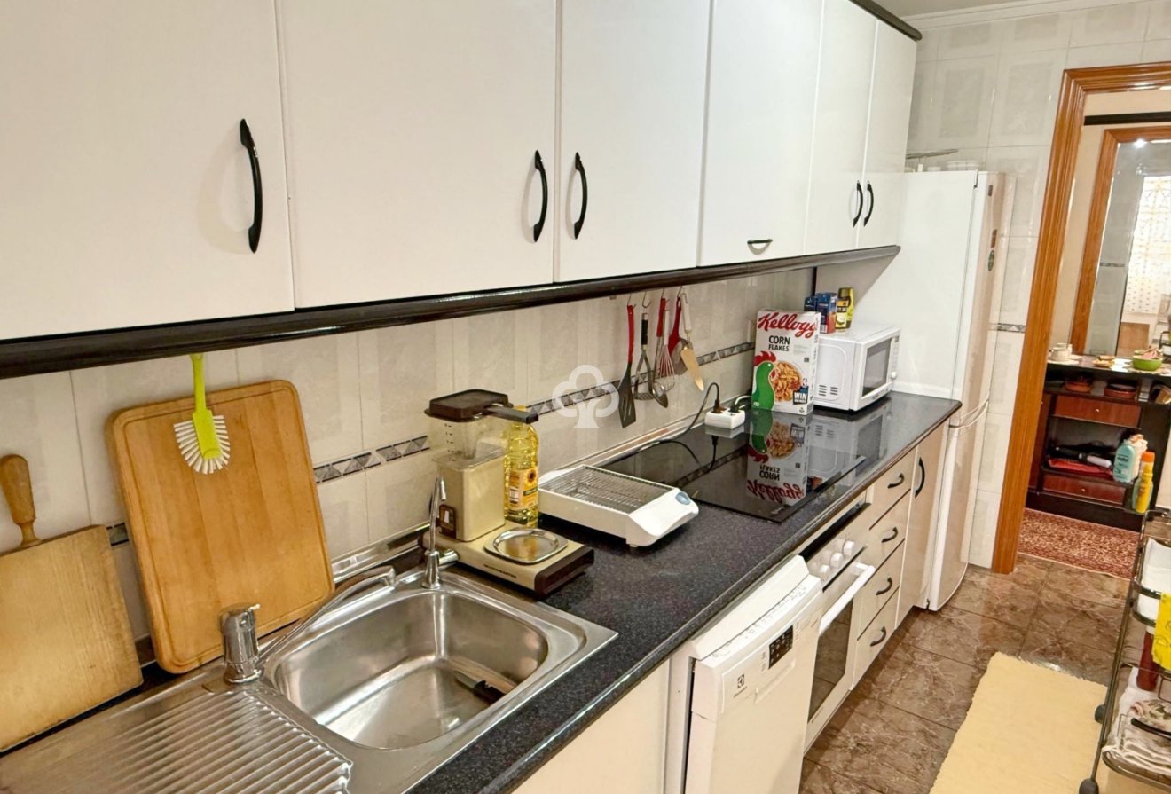 Resale - Apartament -
Torrevieja - El Acequión - Los Náufragos
