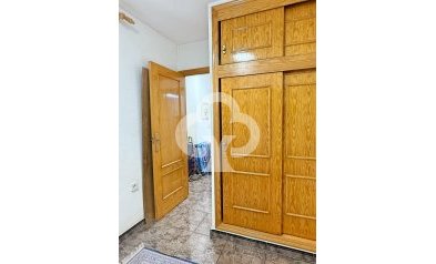 Resale - Apartament -
Torrevieja - El Acequión - Los Náufragos