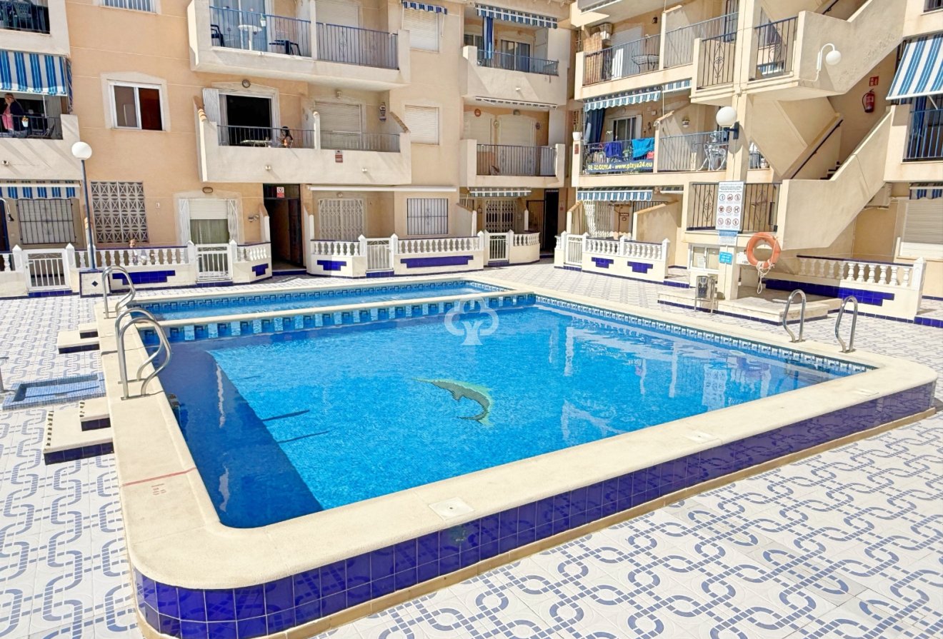 Resale - Apartament -
Torrevieja - El Acequión - Los Náufragos