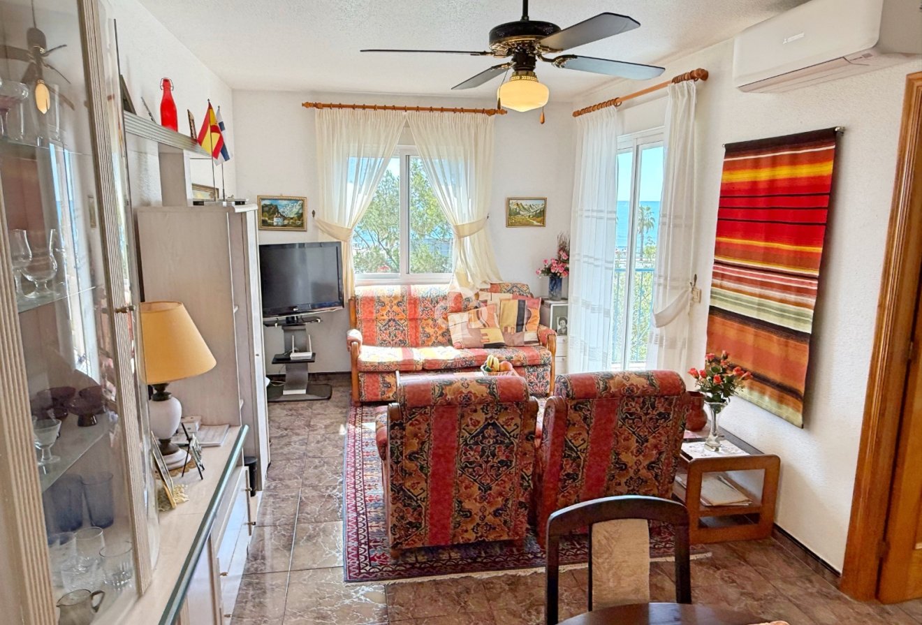 Resale - Apartament -
Torrevieja - El Acequión - Los Náufragos