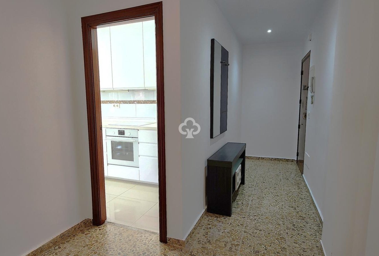 Resale - Apartament -
Fuengirola - Playa de los Boliches