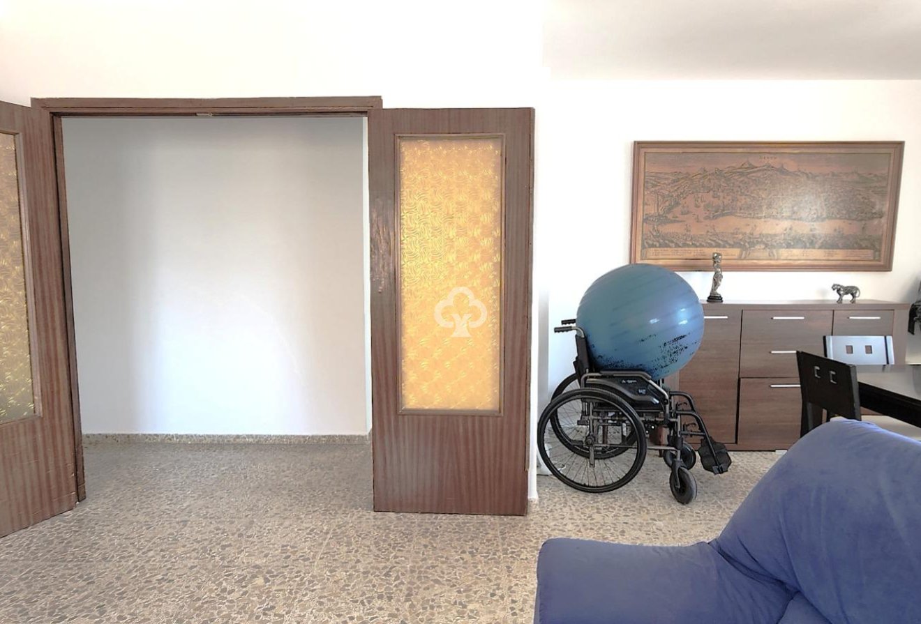 Resale - Apartament -
Fuengirola - Playa de los Boliches