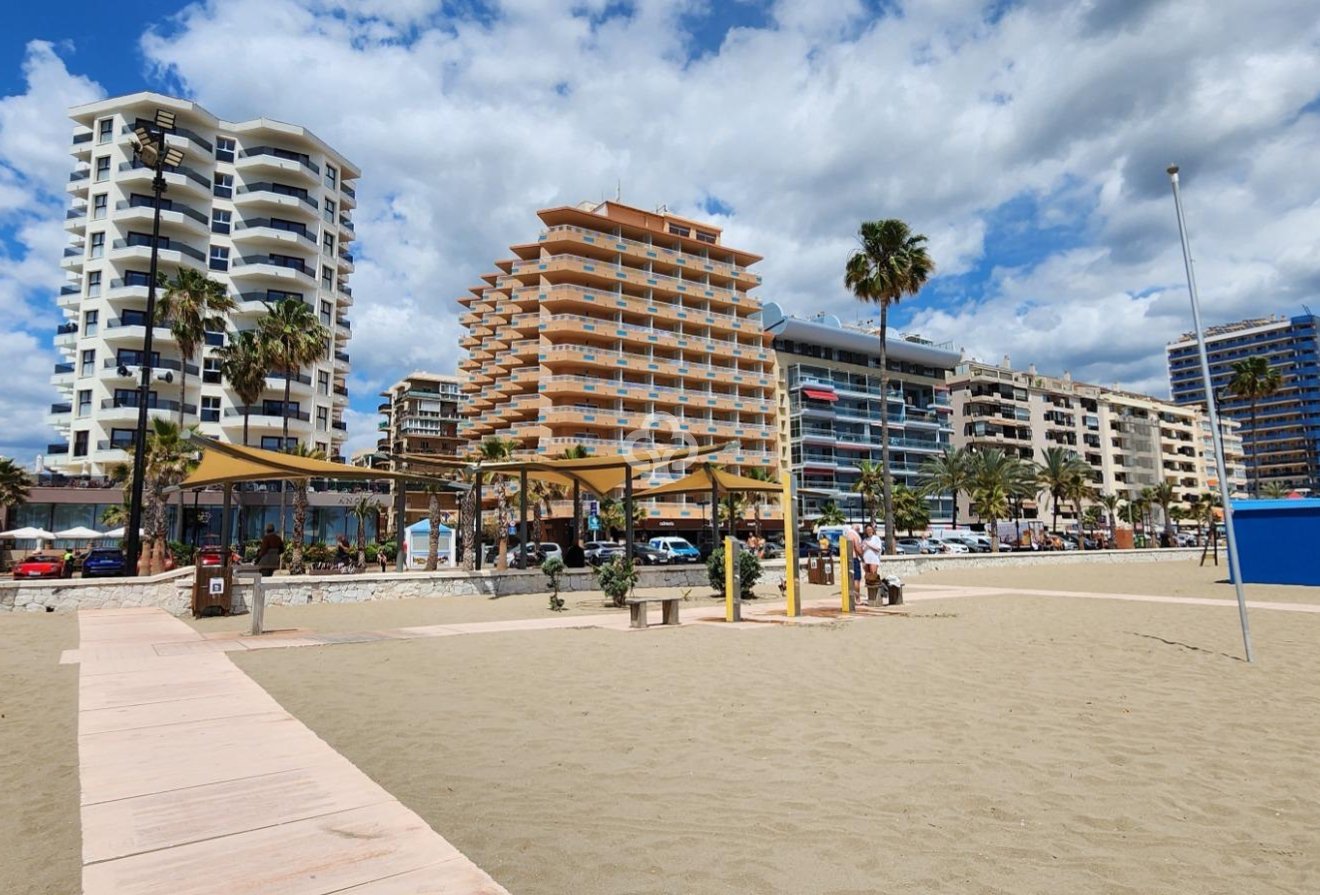 Resale - Apartament -
Fuengirola - Playa de los Boliches