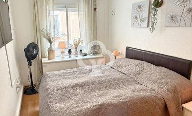 Reventa - Apartamento / piso -
Torrevieja - El Acequión - Los Náufragos