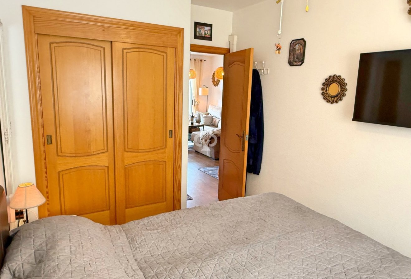 Reventa - Apartamento / piso -
Torrevieja - El Acequión - Los Náufragos