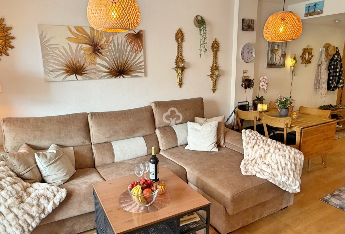 Reventa - Apartamento / piso -
Torrevieja - El Acequión - Los Náufragos