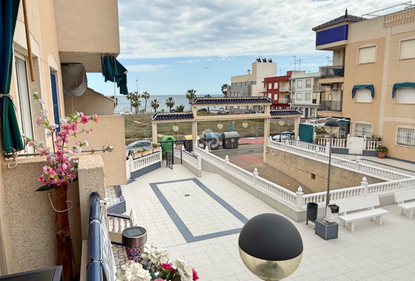 Reventa - Apartamento / piso -
Torrevieja - El Acequión - Los Náufragos