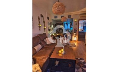 Reventa - Apartamento / piso -
Torrevieja - El Acequión - Los Náufragos