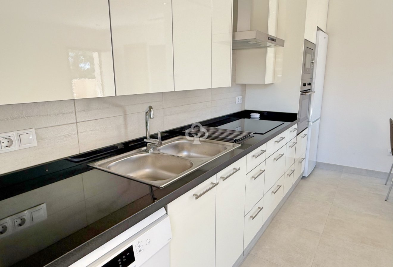 Resale - Bungalow -
Orihuela Costa - Punta Prima