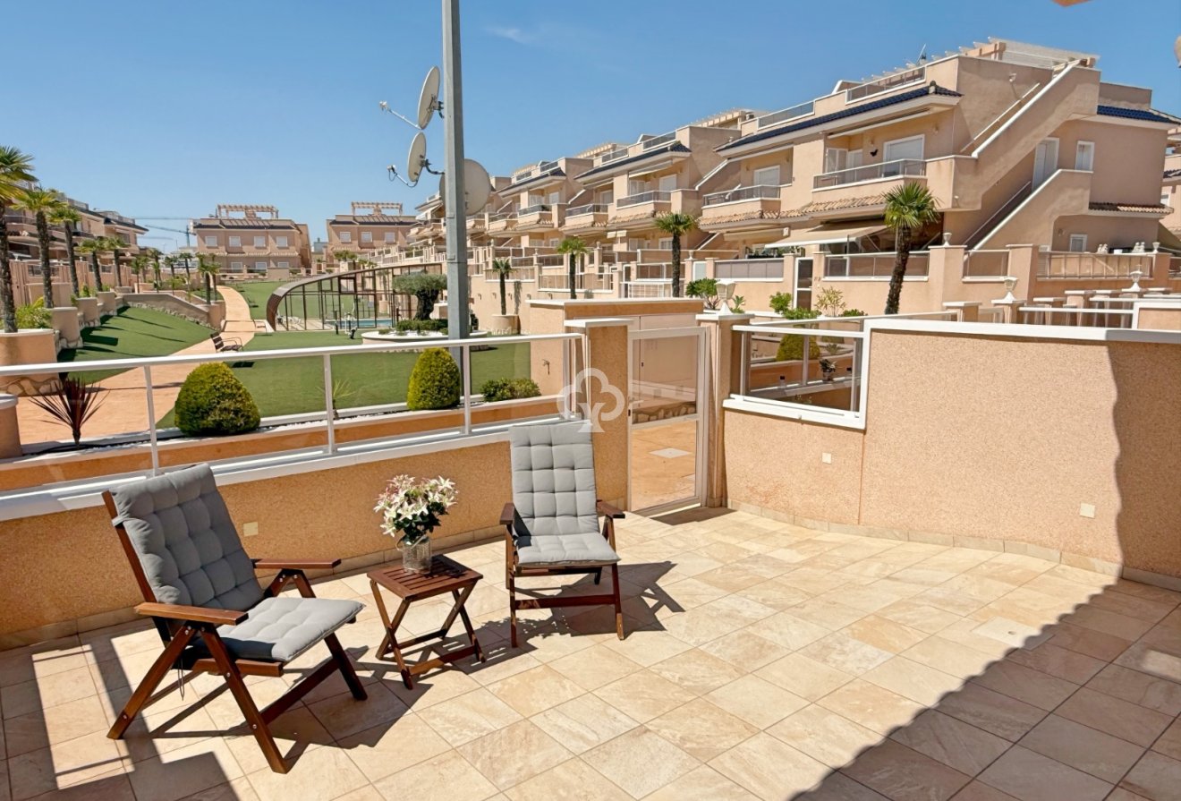 Resale - Bungalow -
Orihuela Costa - Punta Prima