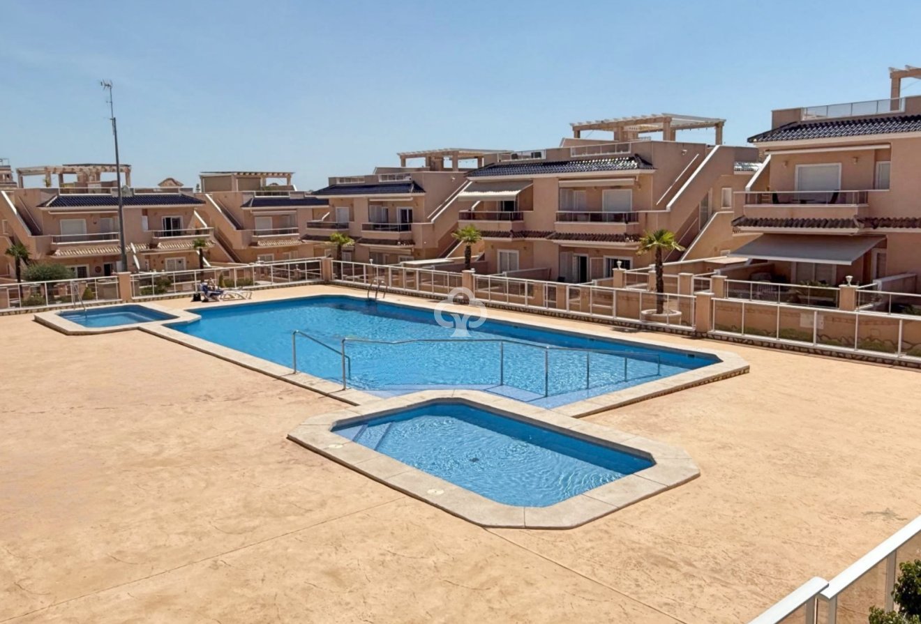 Resale - Bungalow -
Orihuela Costa - Punta Prima