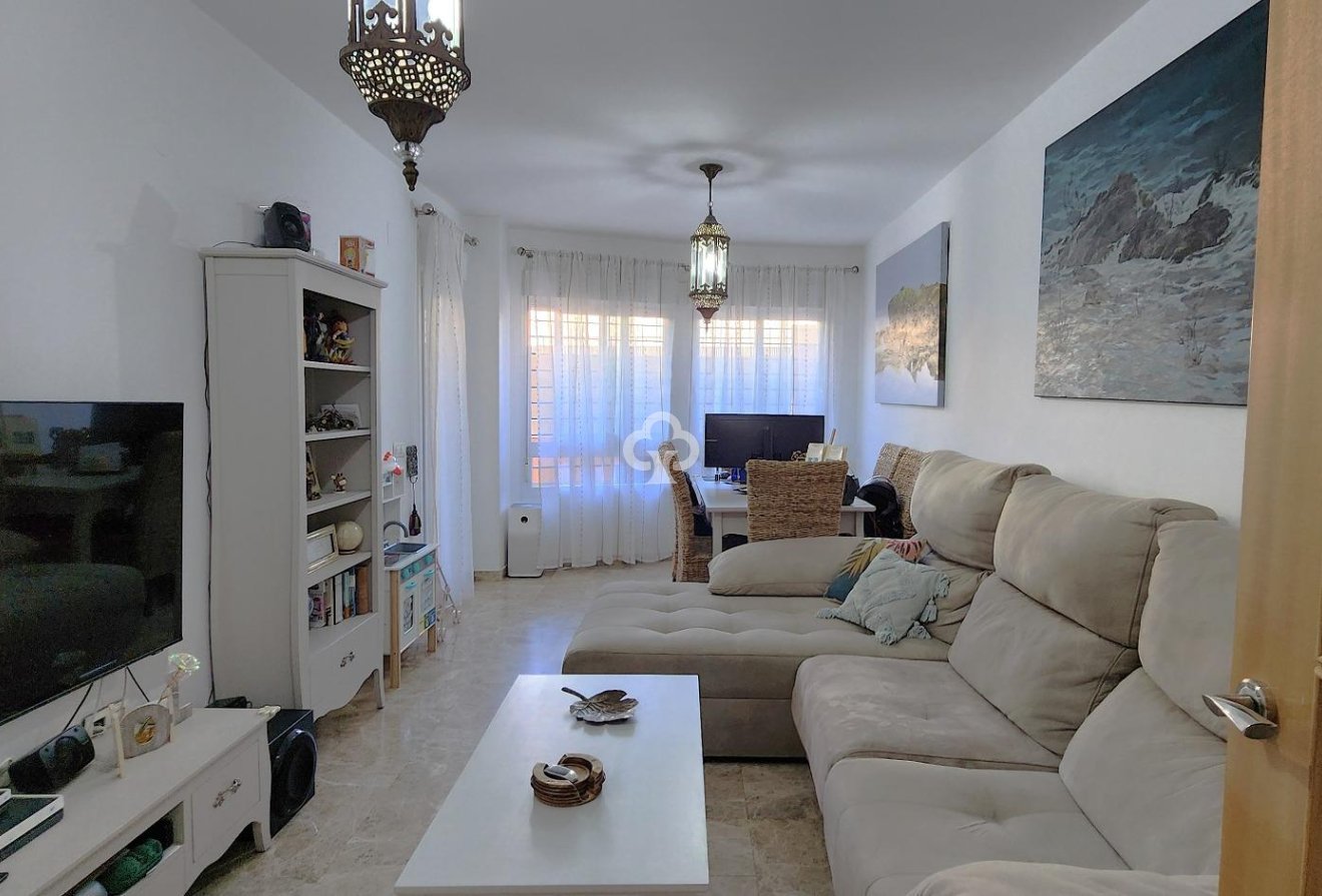 Resale - Piso -
Mijas - Las Flores