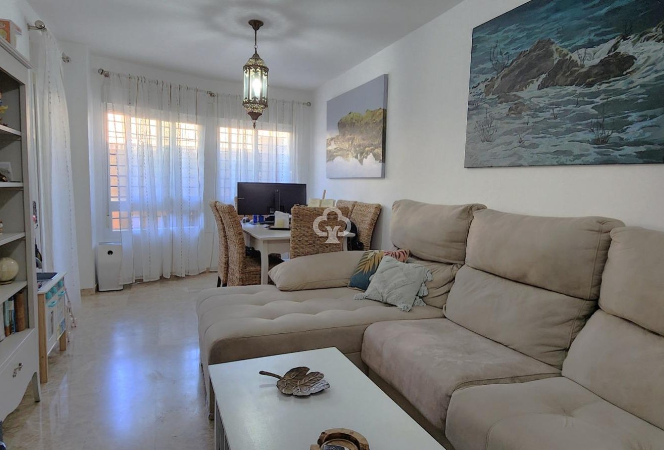 Resale - Piso -
Mijas - Las Flores