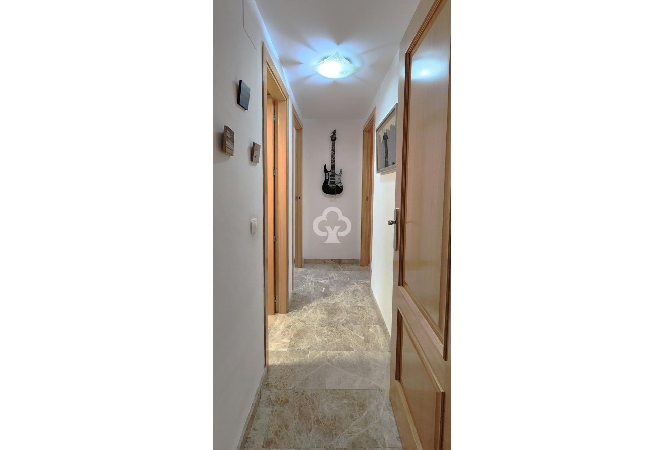 Resale - Piso -
Mijas - Las Flores