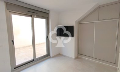 Resale - Chalet independiente -
Orihuela Costa - Villamartín