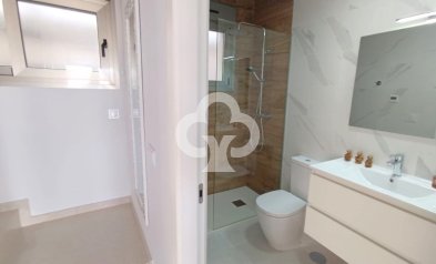 Resale - Chalet independiente -
Orihuela Costa - Villamartín