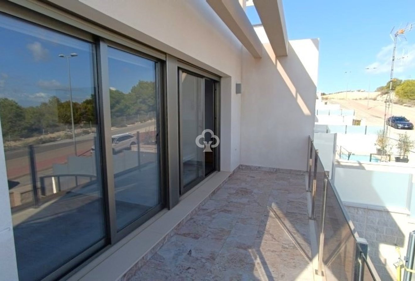 Resale - Chalet independiente -
Orihuela Costa - Villamartín