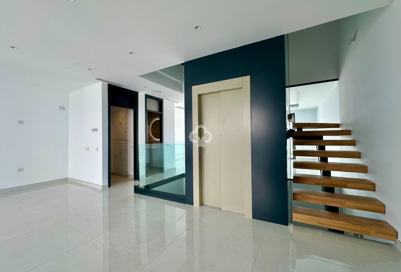 Resale - Semi-detached house -
Fuengirola - Los Pacos