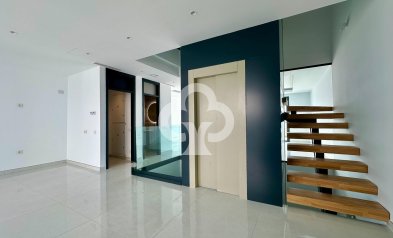 Resale - Semi-detached house -
Fuengirola - Los Pacos