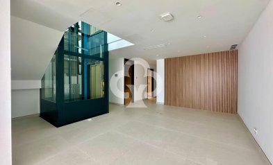 Resale - Semi-detached house -
Fuengirola - Los Pacos