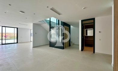 Resale - Semi-detached house -
Fuengirola - Los Pacos