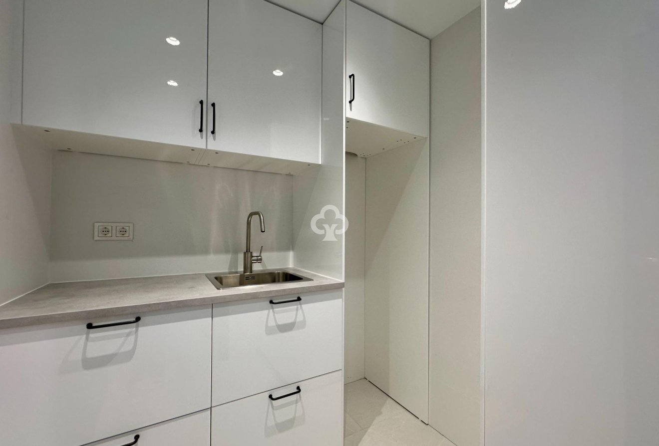 Resale - Semi-detached house -
Fuengirola - Los Pacos