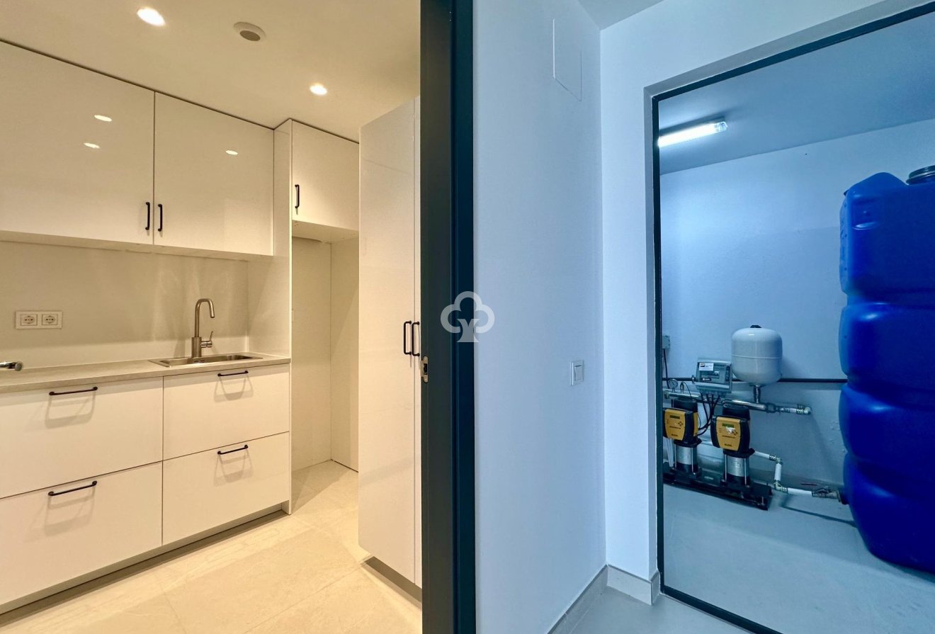 Resale - Semi-detached house -
Fuengirola - Los Pacos