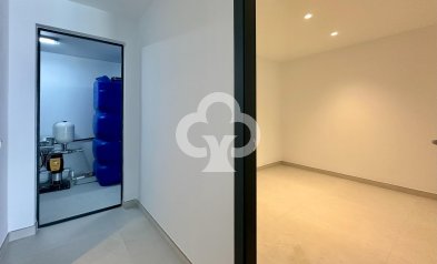 Resale - Semi-detached house -
Fuengirola - Los Pacos