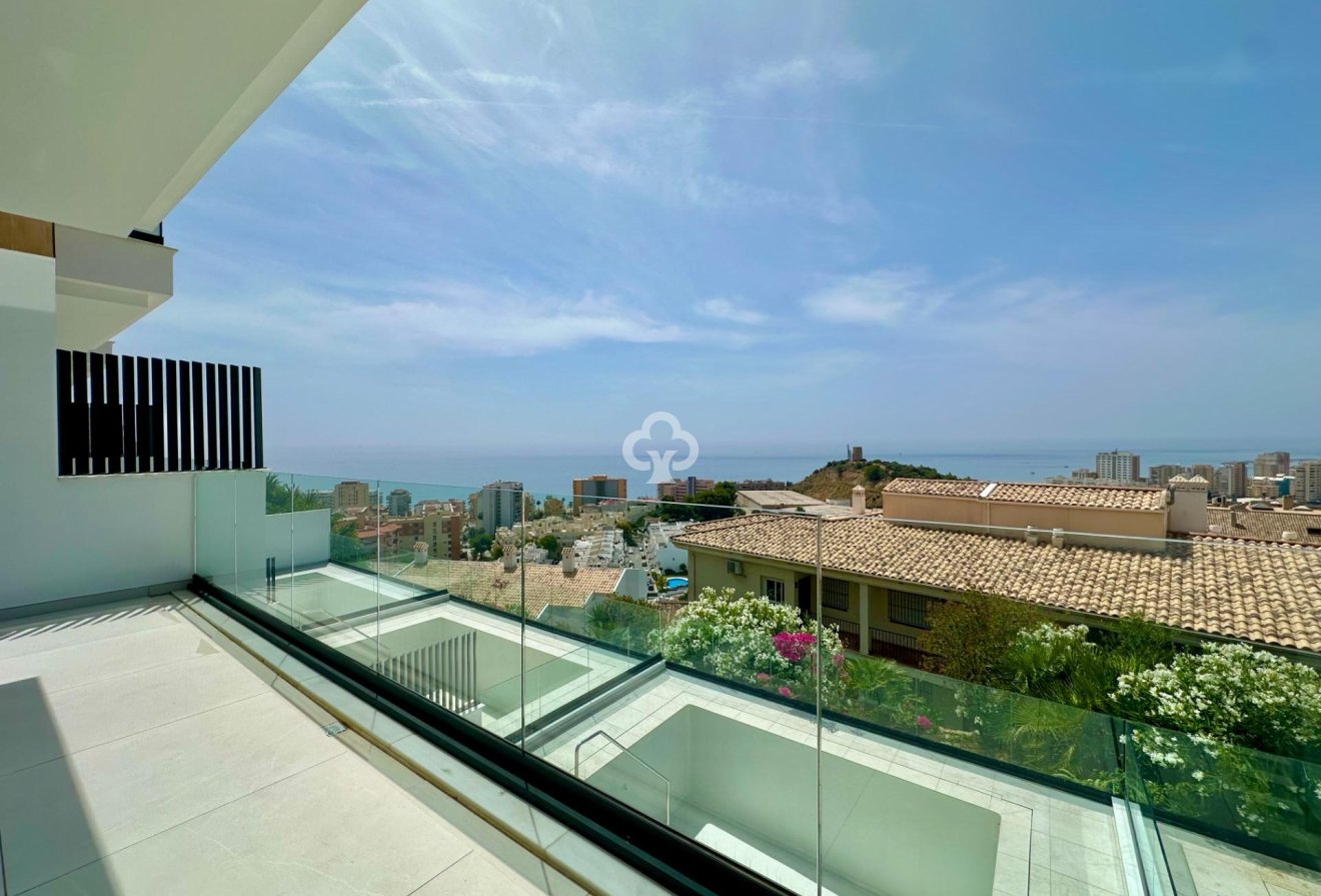 Resale - Semi-detached house -
Fuengirola - Los Pacos