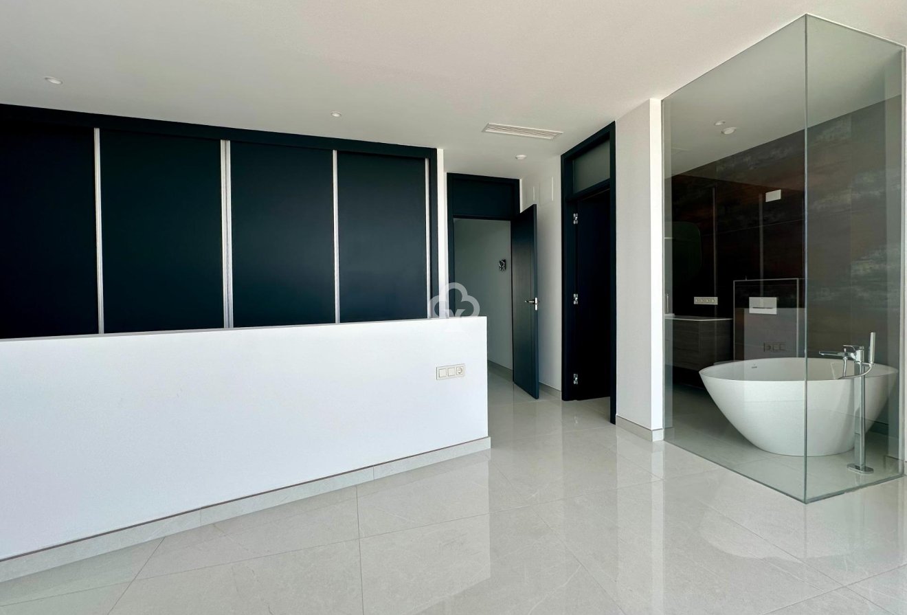 Resale - Semi-detached house -
Fuengirola - Los Pacos