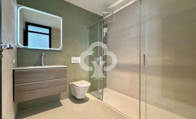 Resale - Semi-detached house -
Fuengirola - Los Pacos