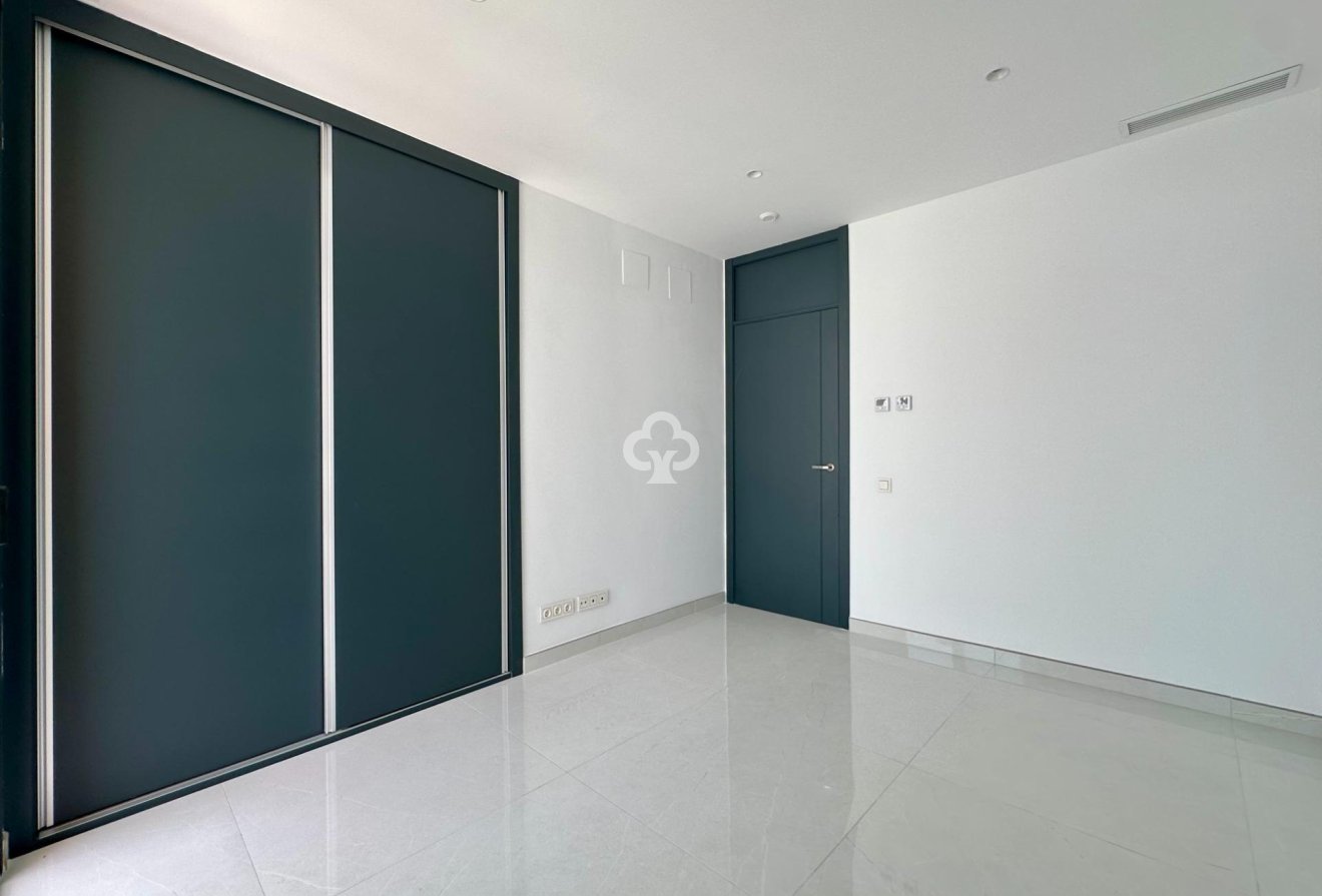 Resale - Semi-detached house -
Fuengirola - Los Pacos