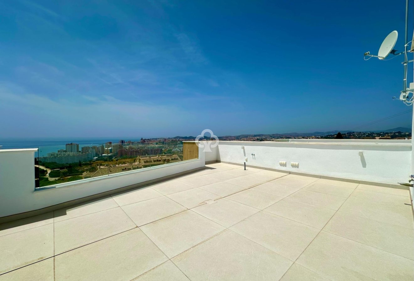 Resale - Semi-detached house -
Fuengirola - Los Pacos