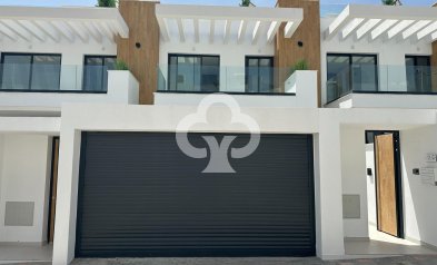 Resale - Semi-detached house -
Fuengirola - Los Pacos