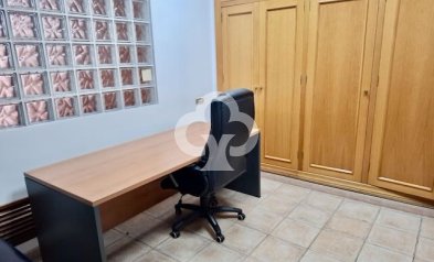 Resale - Commercial -
Torrevieja - 03182, Avenida de las Habaneras