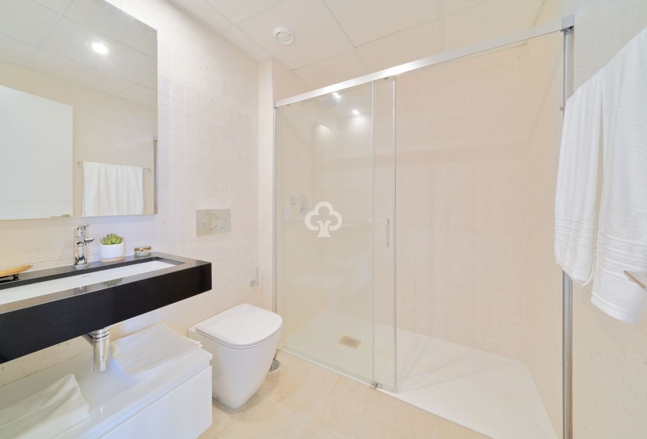 New Build - Bajos -
Estepona - Calle pico Alcazaba s/n