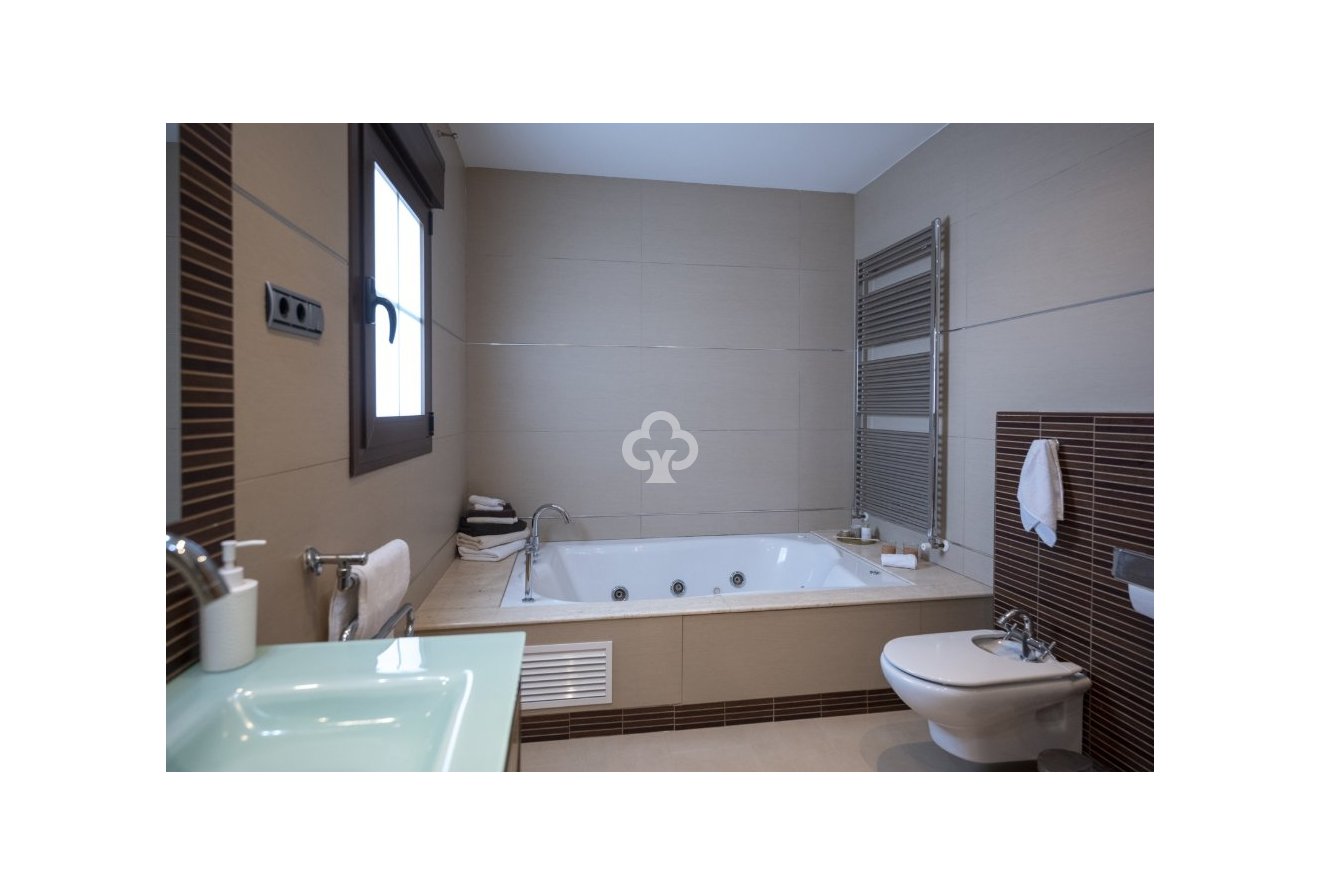 Obra nueva - Villas -
Avileses - 30592