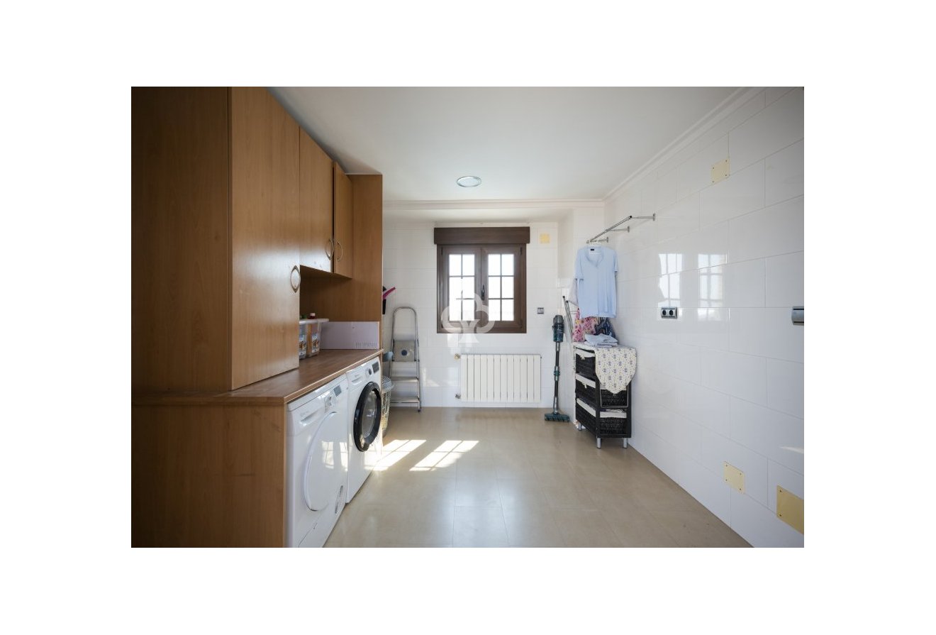 Obra nueva - Villas -
Avileses - 30592