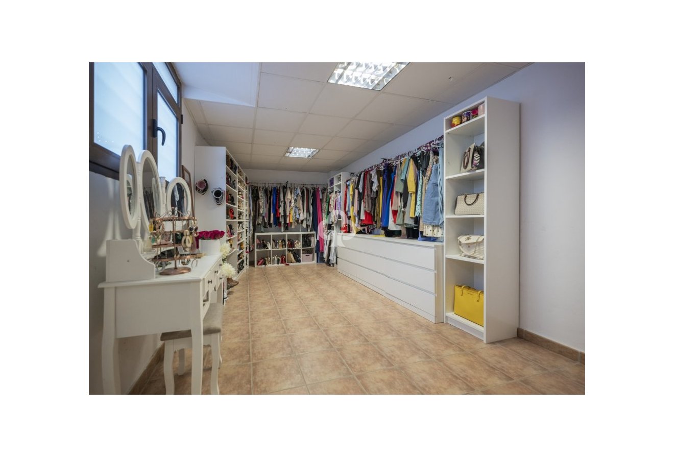 Obra nueva - Villas -
Avileses - 30592