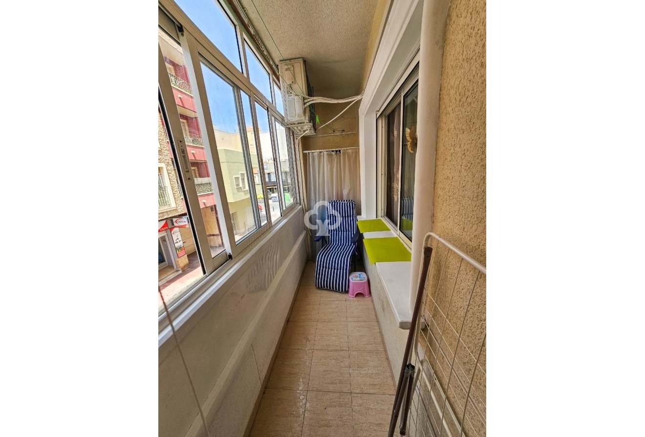 Wiederverkauf - Wohnung -
Torrevieja - Centro