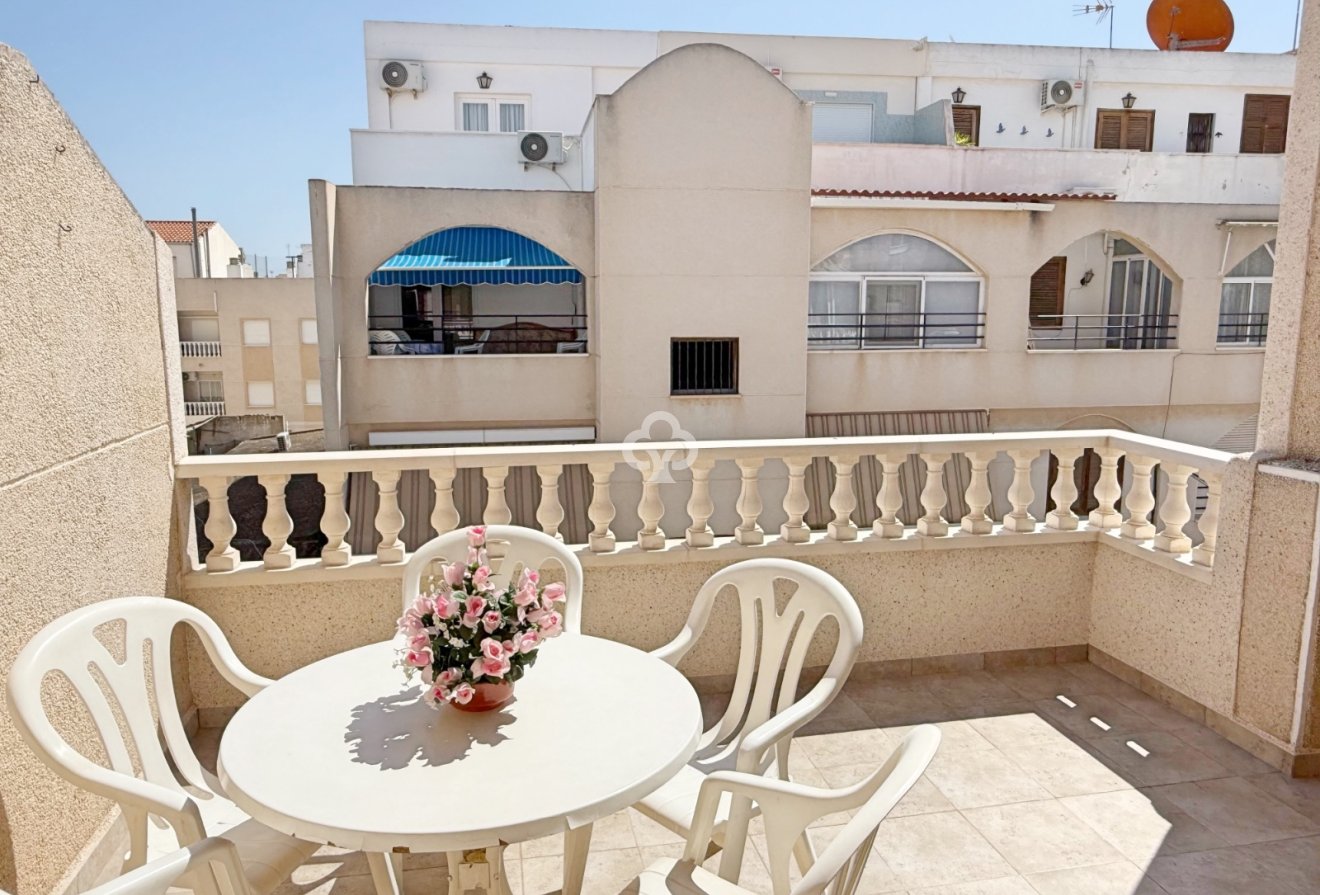 Resale - Apartment / flat -
Torrevieja - Centro