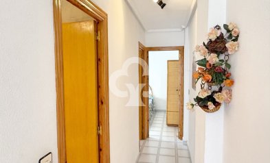 Resale - Apartment / flat -
Torrevieja - Centro