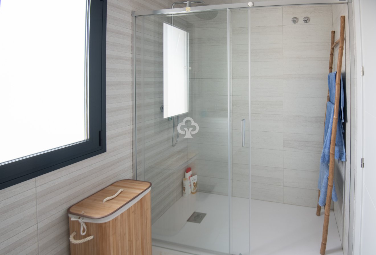 Obra nueva - Chalet independiente -
Pinar de Campoverde